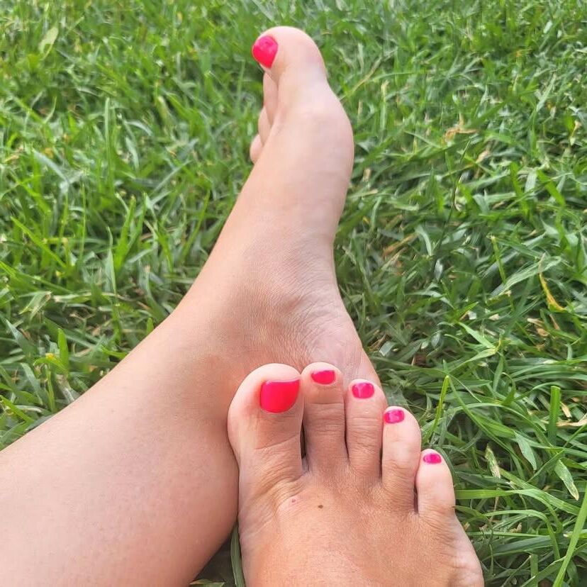 Piernas, pies y dedos de los pies