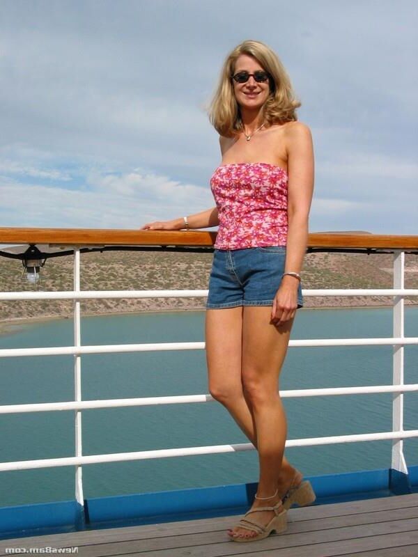 Unknown HOT wife