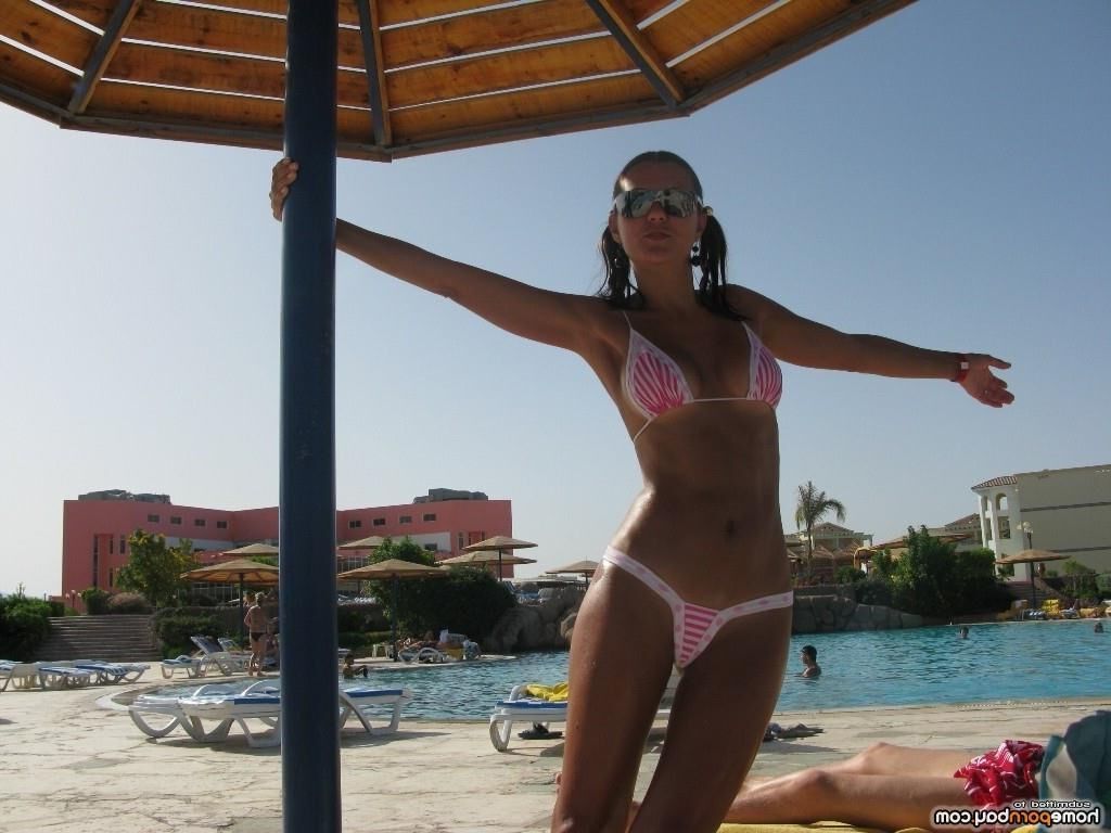 AMA Pink + White Beach Nudes 