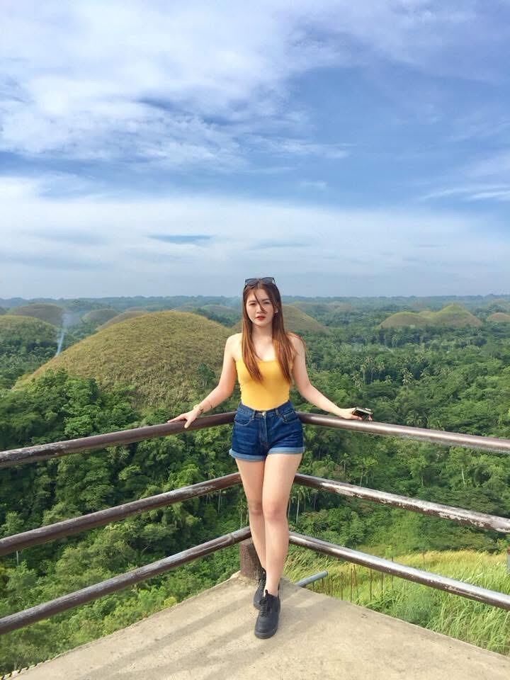 Pinay is innocent or streetwhore you choose.