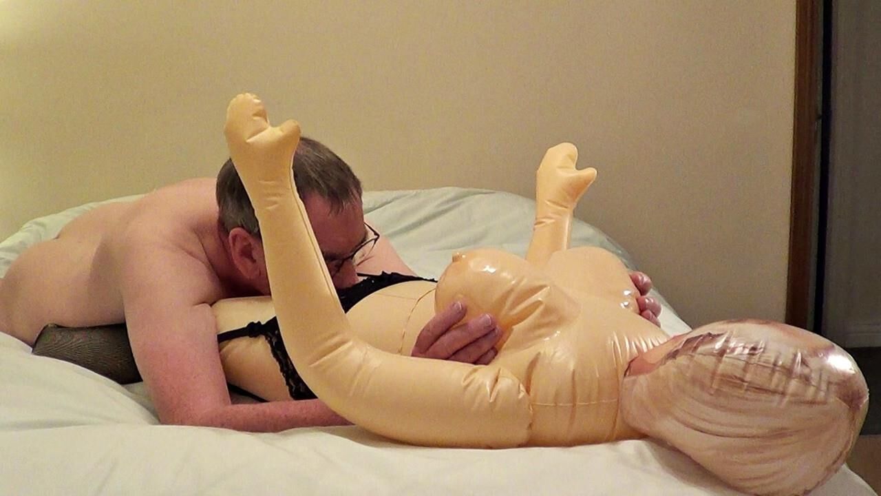 Doll foreplay & anal
