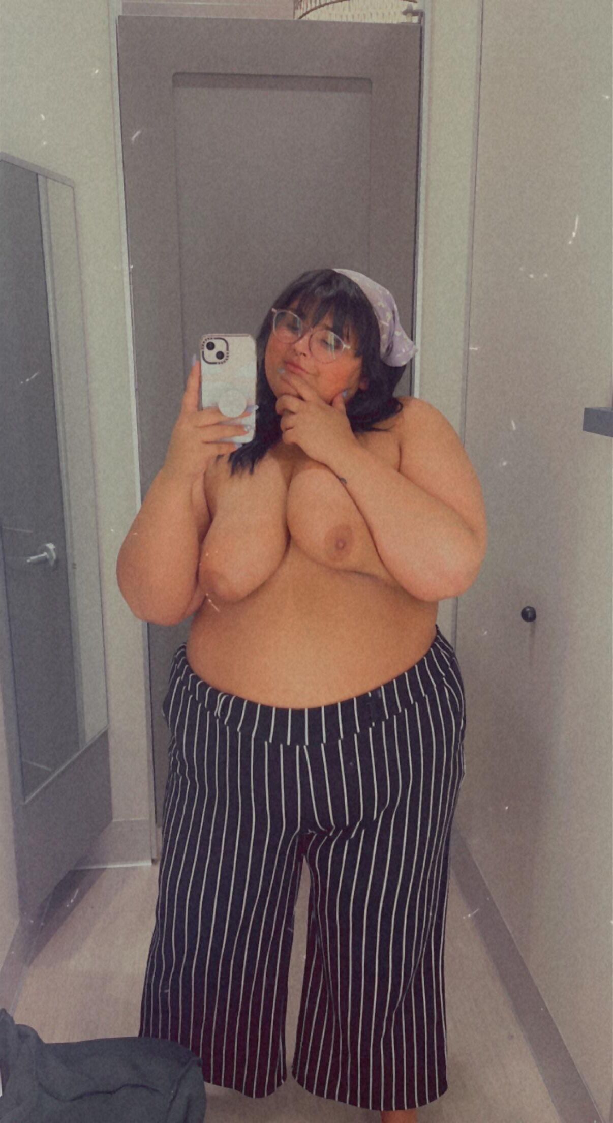 Muy bonita morena bbw