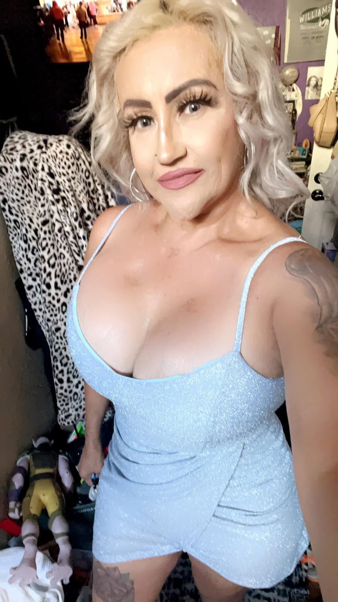 Rosie Hoodrat Latina puta