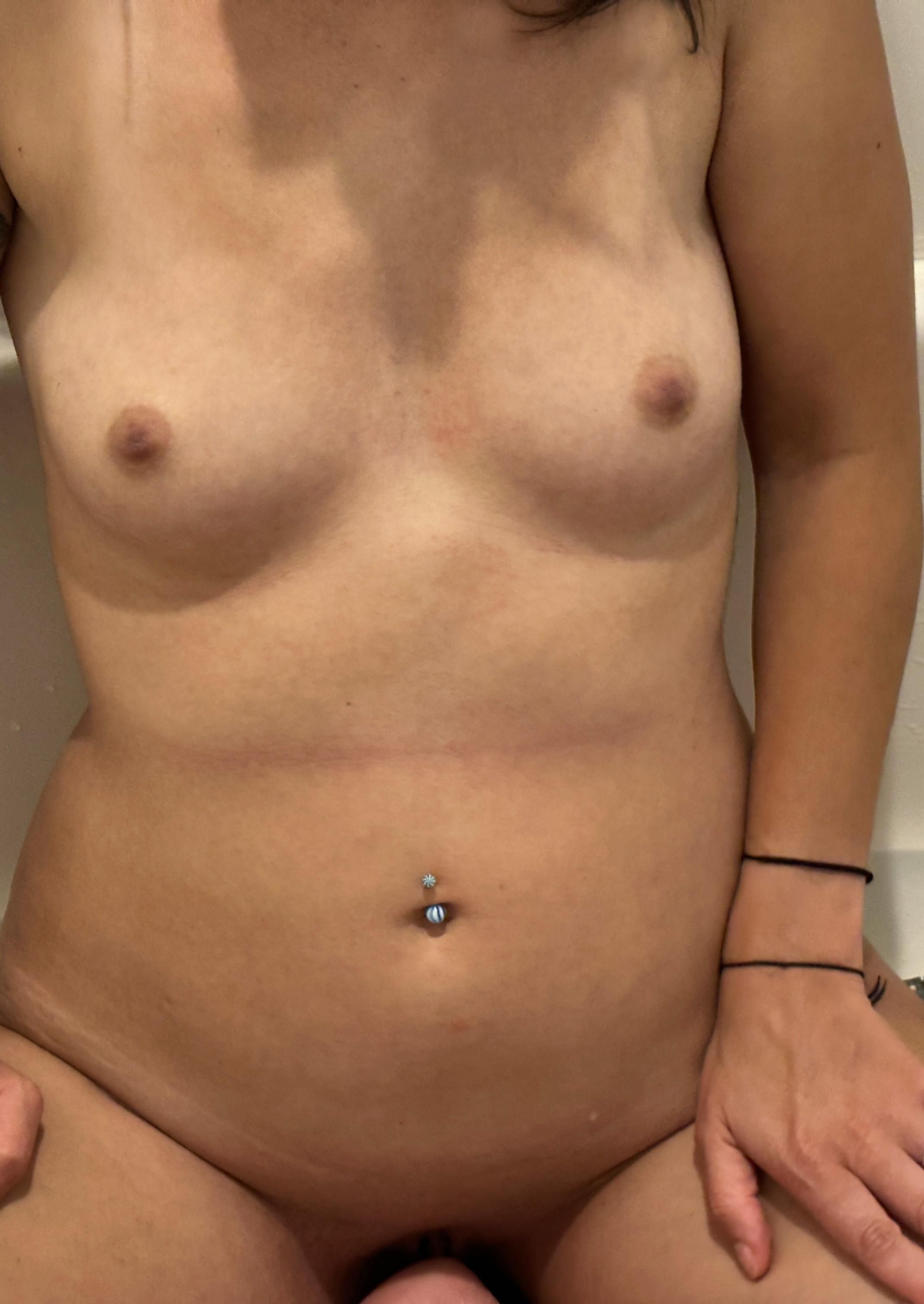 Naughty Amateur Pic Set