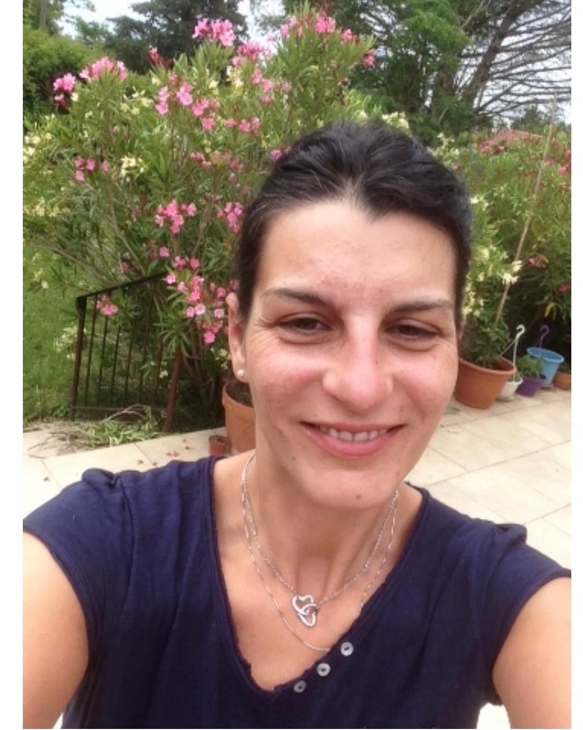 Laide et face de Conne, en Va te Souiller Quand Meme