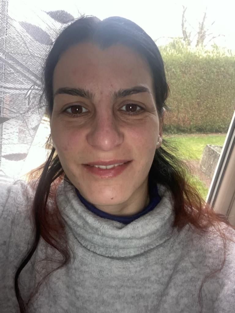 Laide et face de Conne, en Va te Souiller Quand Meme
