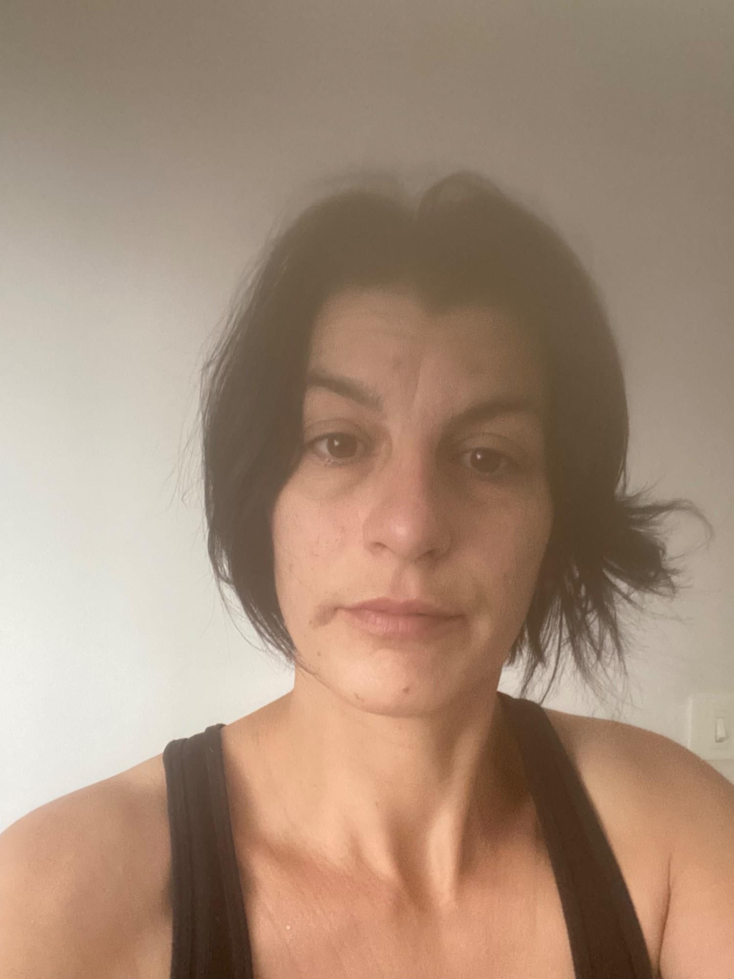 Laide et face de Conne, en Va te Souiller Quand Meme