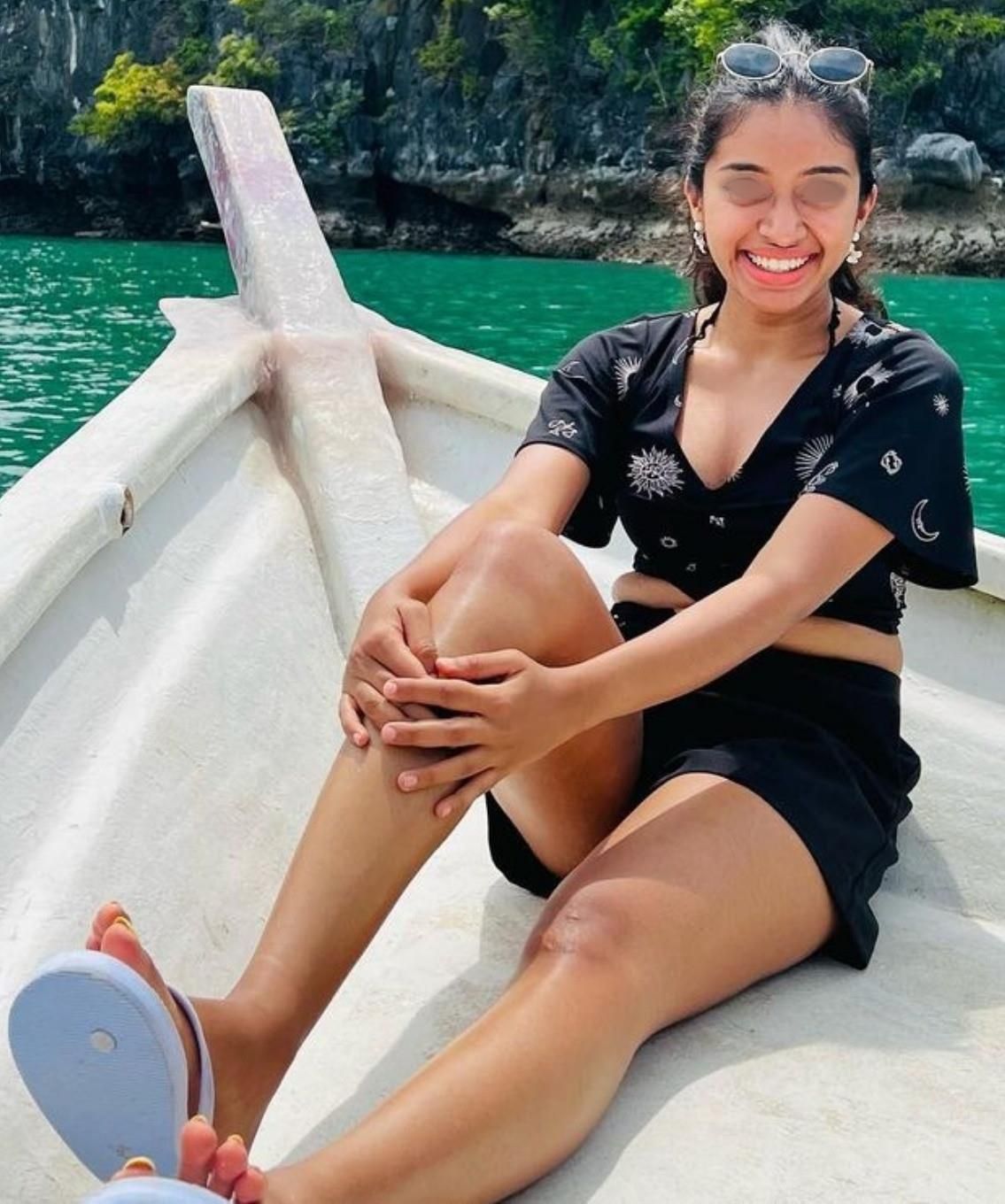 Hot Sexy Legs with Yummy Thick Thighs