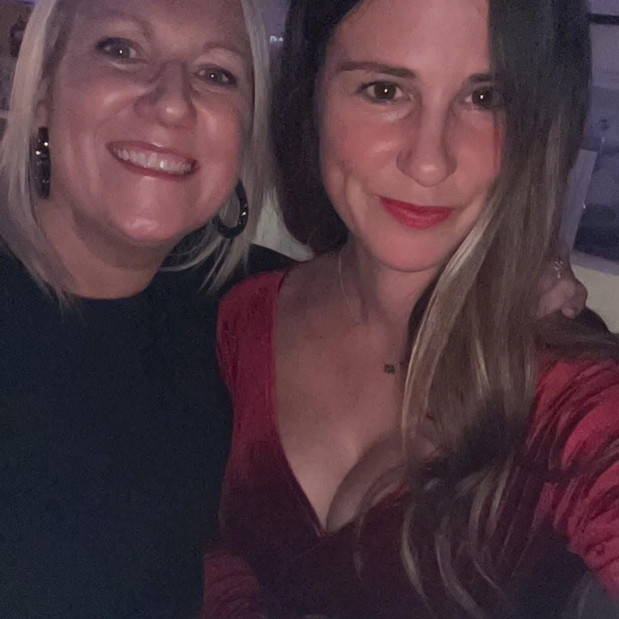 Sexy young UK MILF Molly deserves attention