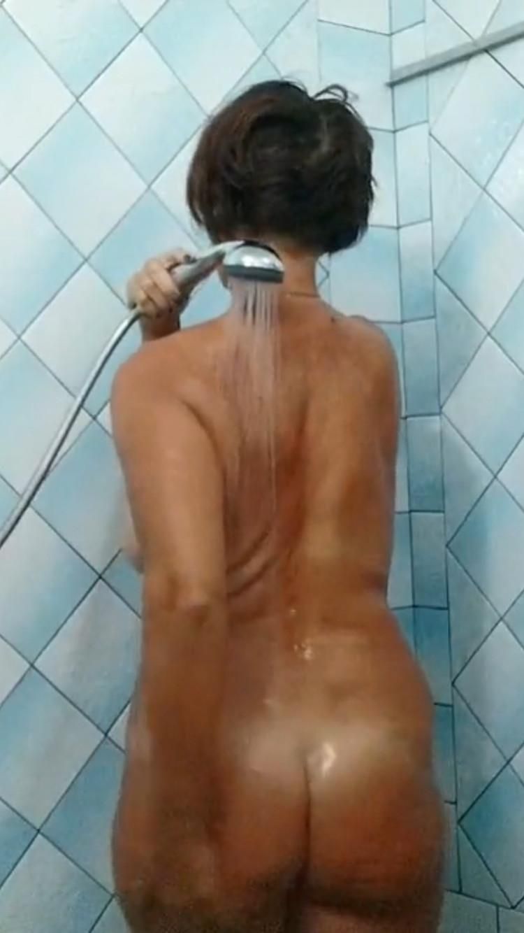 Sexy mature lady 