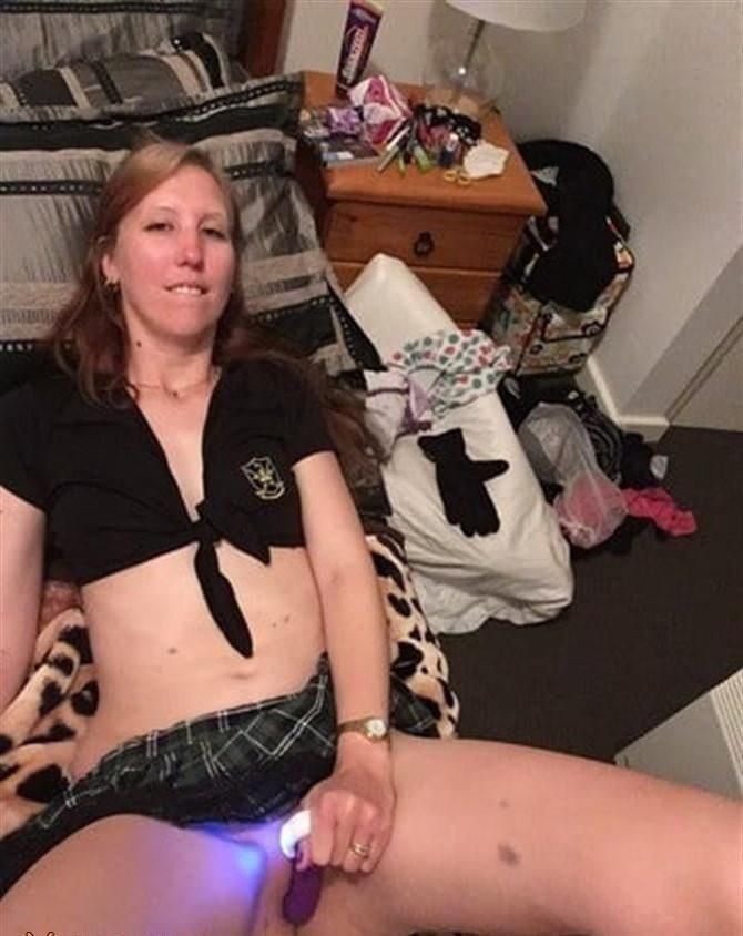 Hot Wife Nude 