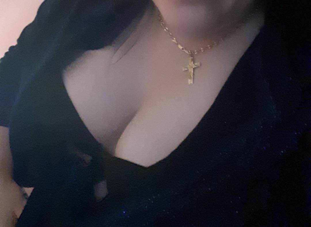 yo Saggy Tits MILF