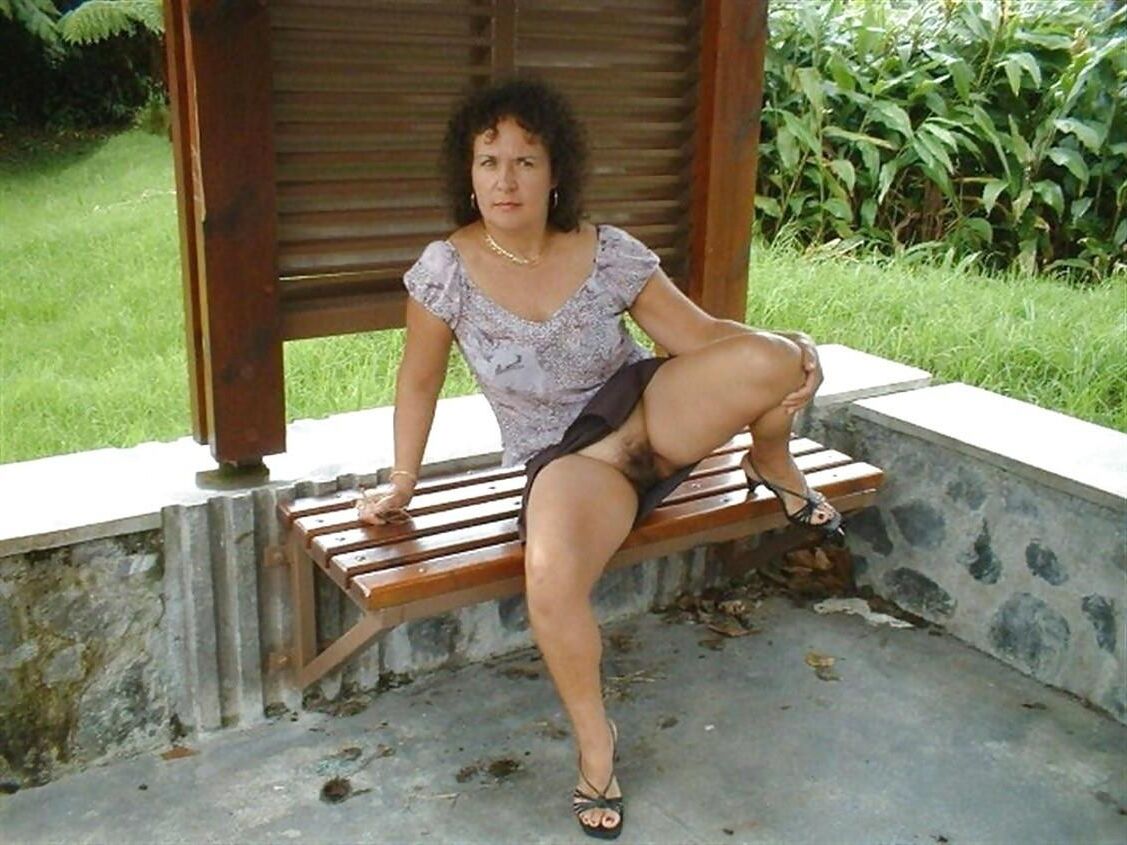 Open Legs Commando Footrest Right Foot