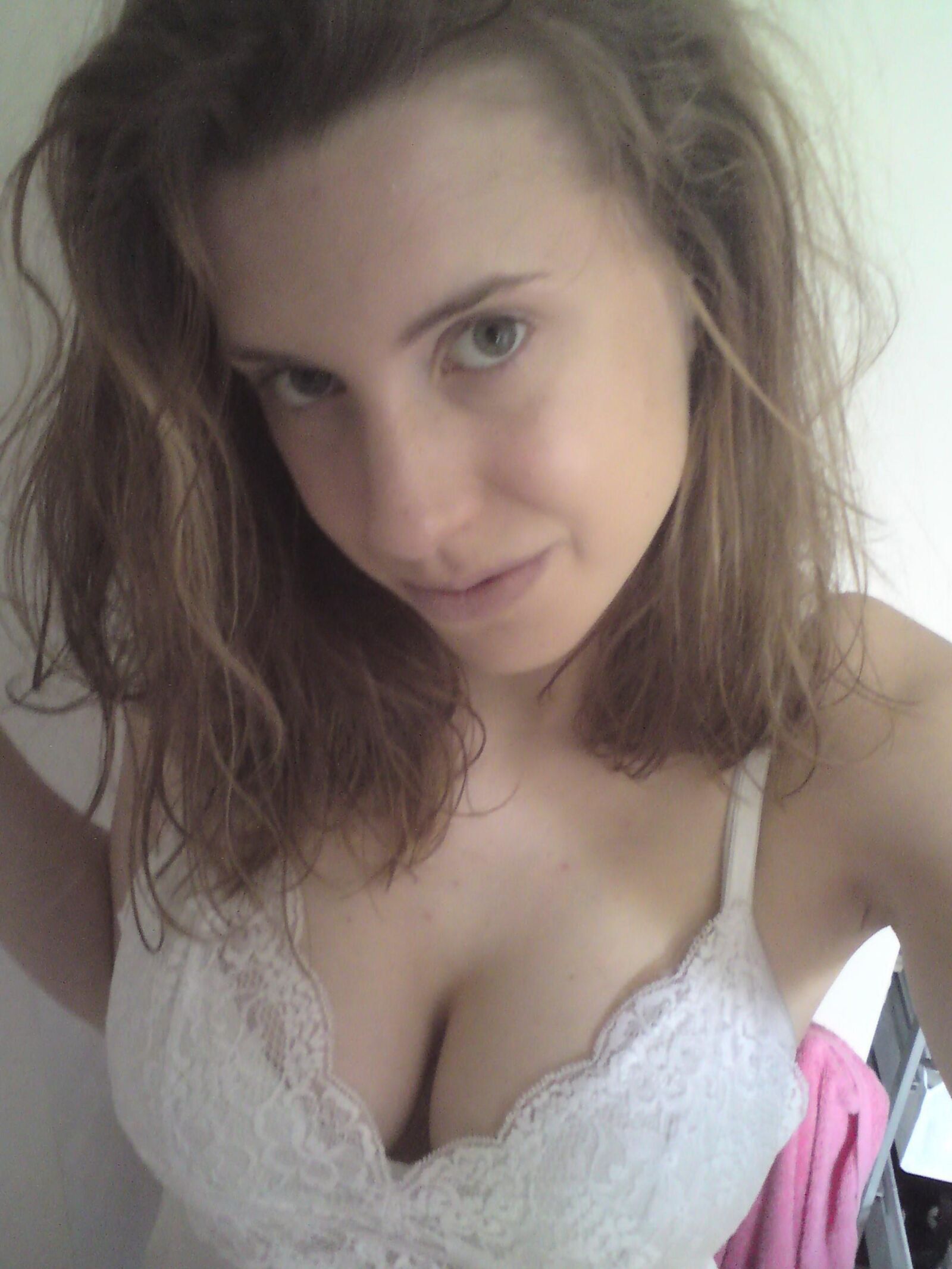 HOT AMATEUR GIRLFRIEND VACATION PICS