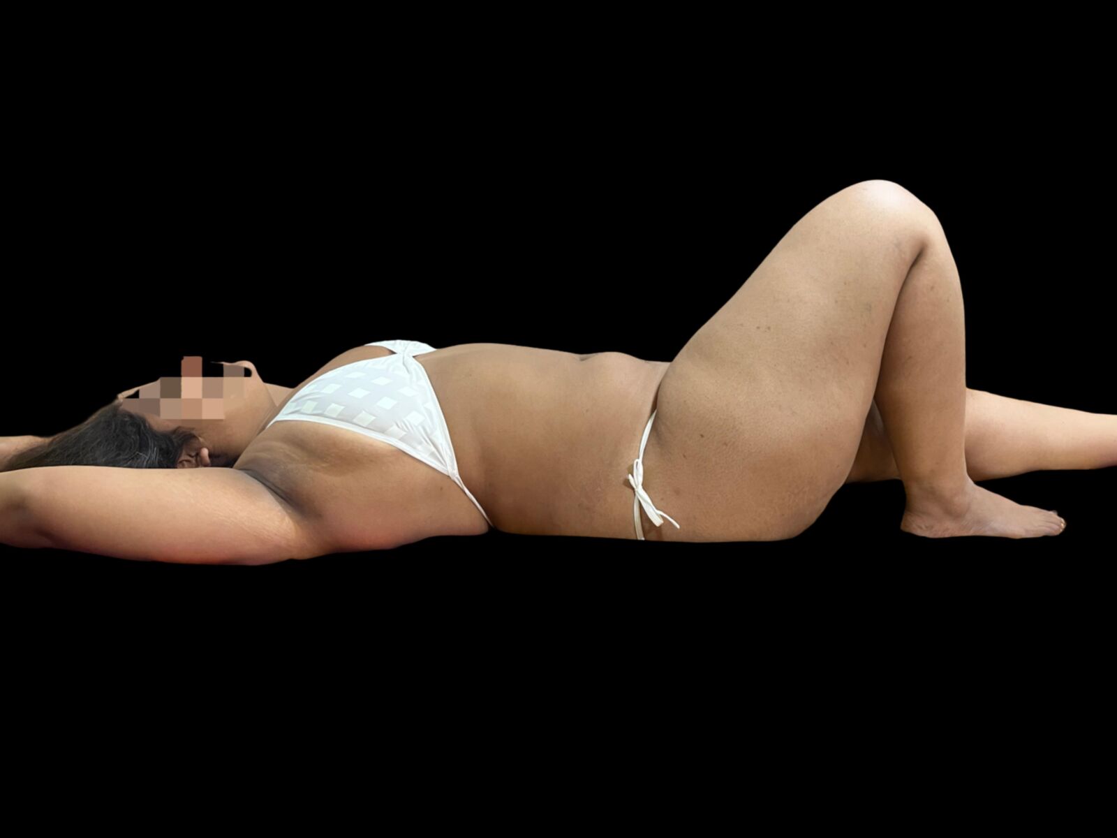 Chubby Indian Wife in her favourite bikini