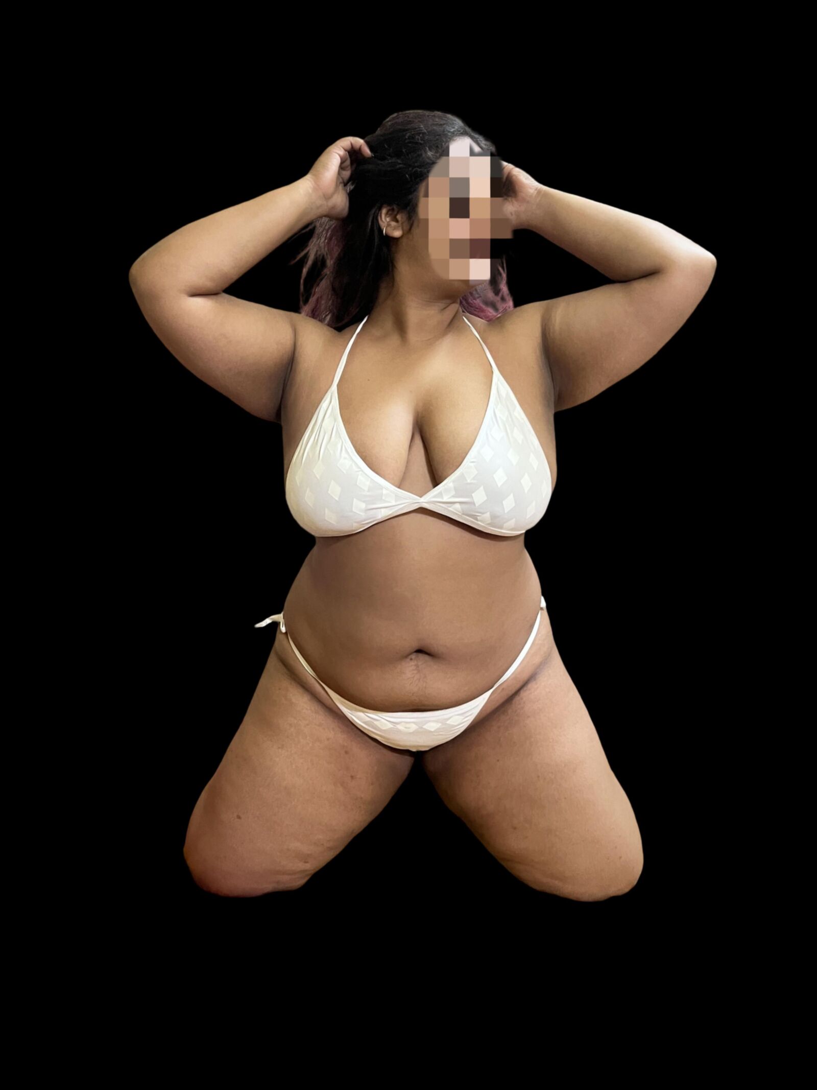 Chubby Indian Wife in her favourite bikini