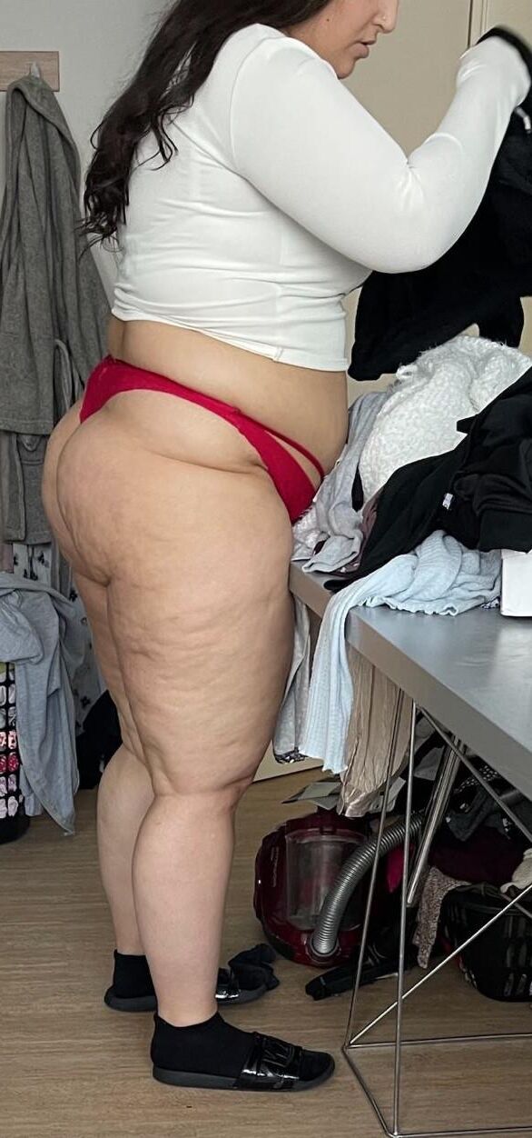 Amateur bbw slut with fat ass