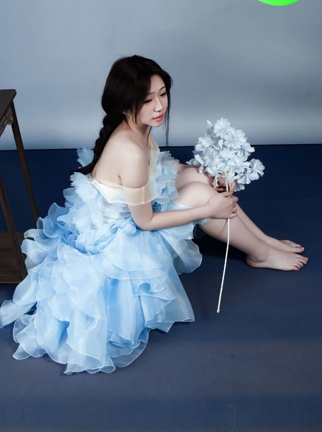 Stunning Chinese Cutie Undress
