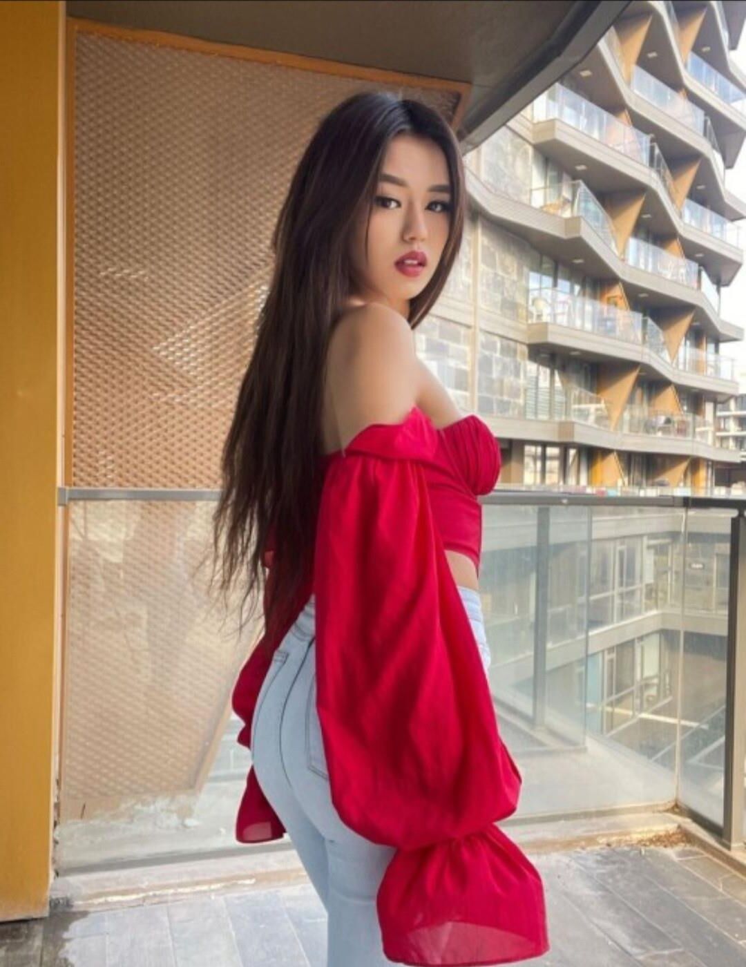 Lovely Chinese Slut Toy