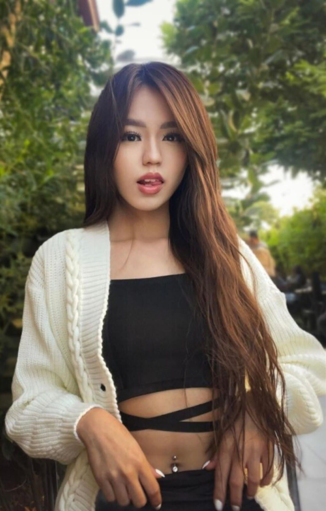 Lovely Chinese Slut Toy