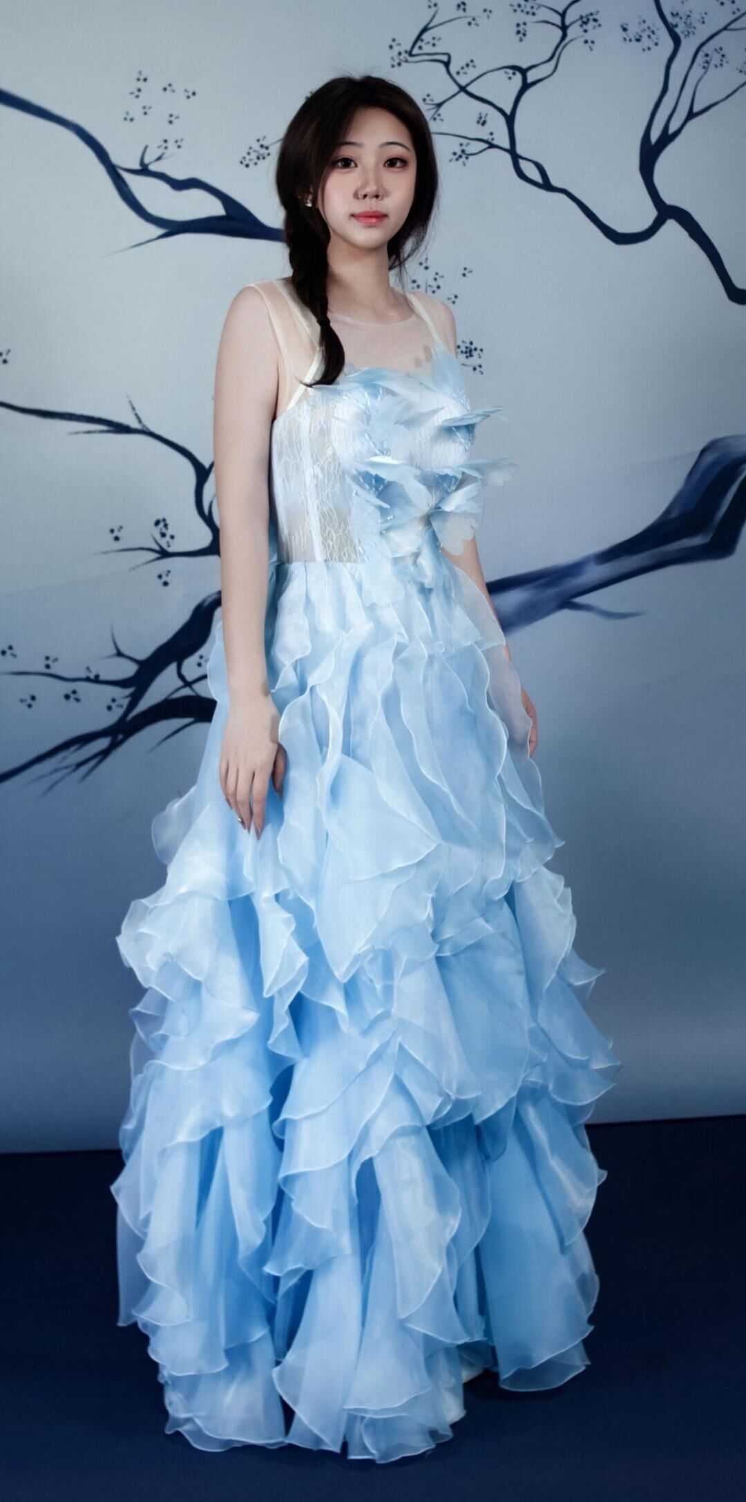 Stunning Chinese Cutie Undress