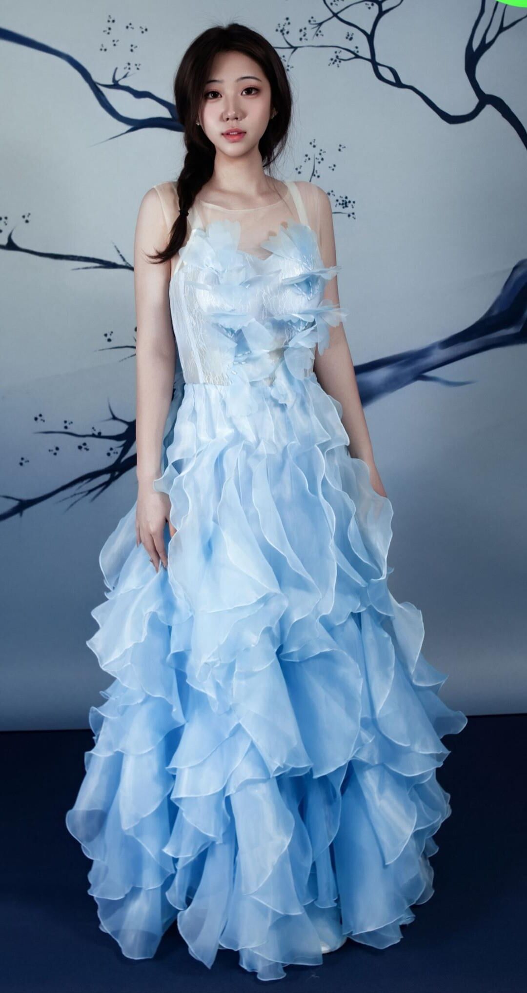 Stunning Chinese Cutie Undress