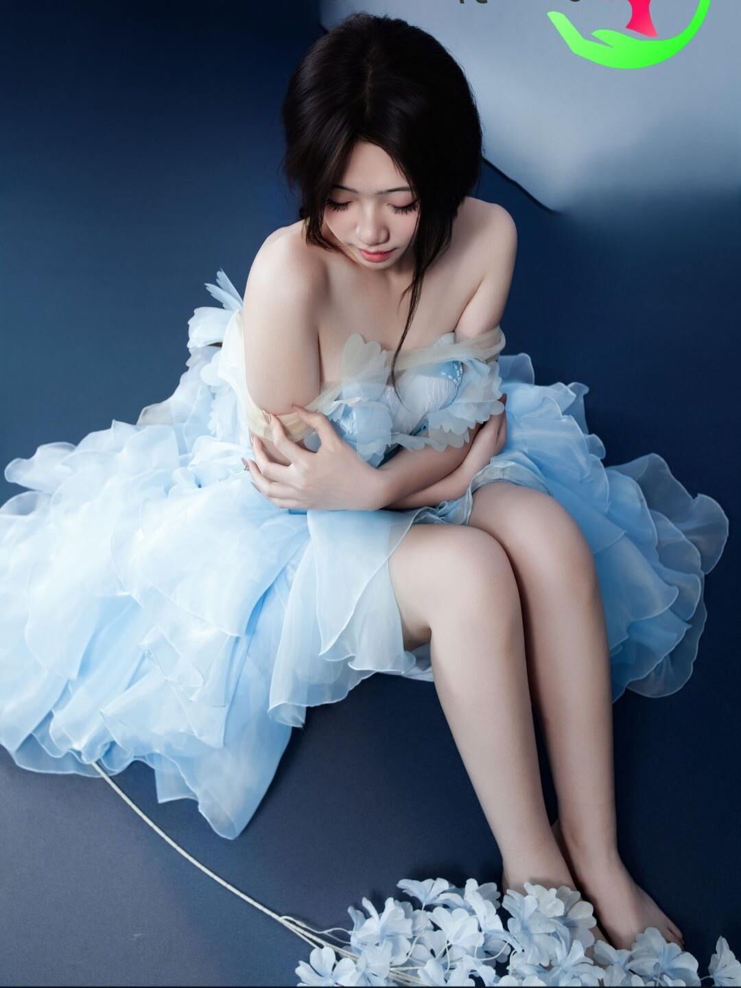 Stunning Chinese Cutie Undress
