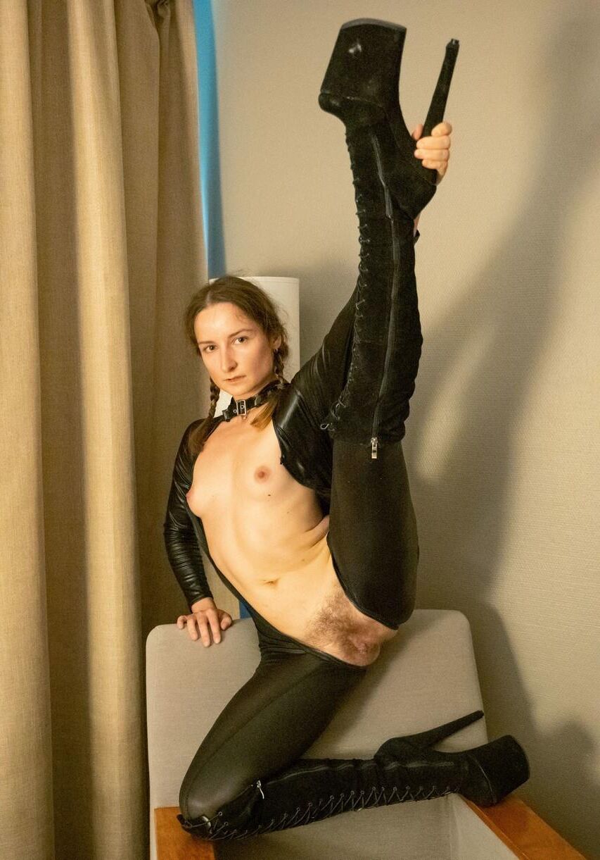 A mix of kinky amateurs
