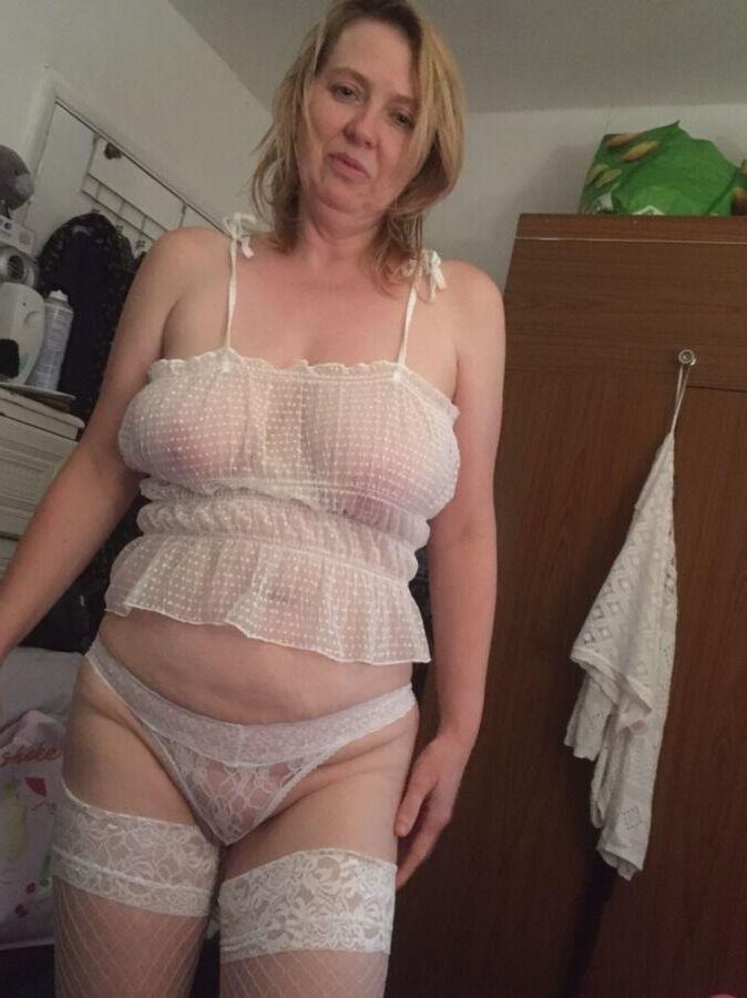Sexy fat cunt Alison from the UK 