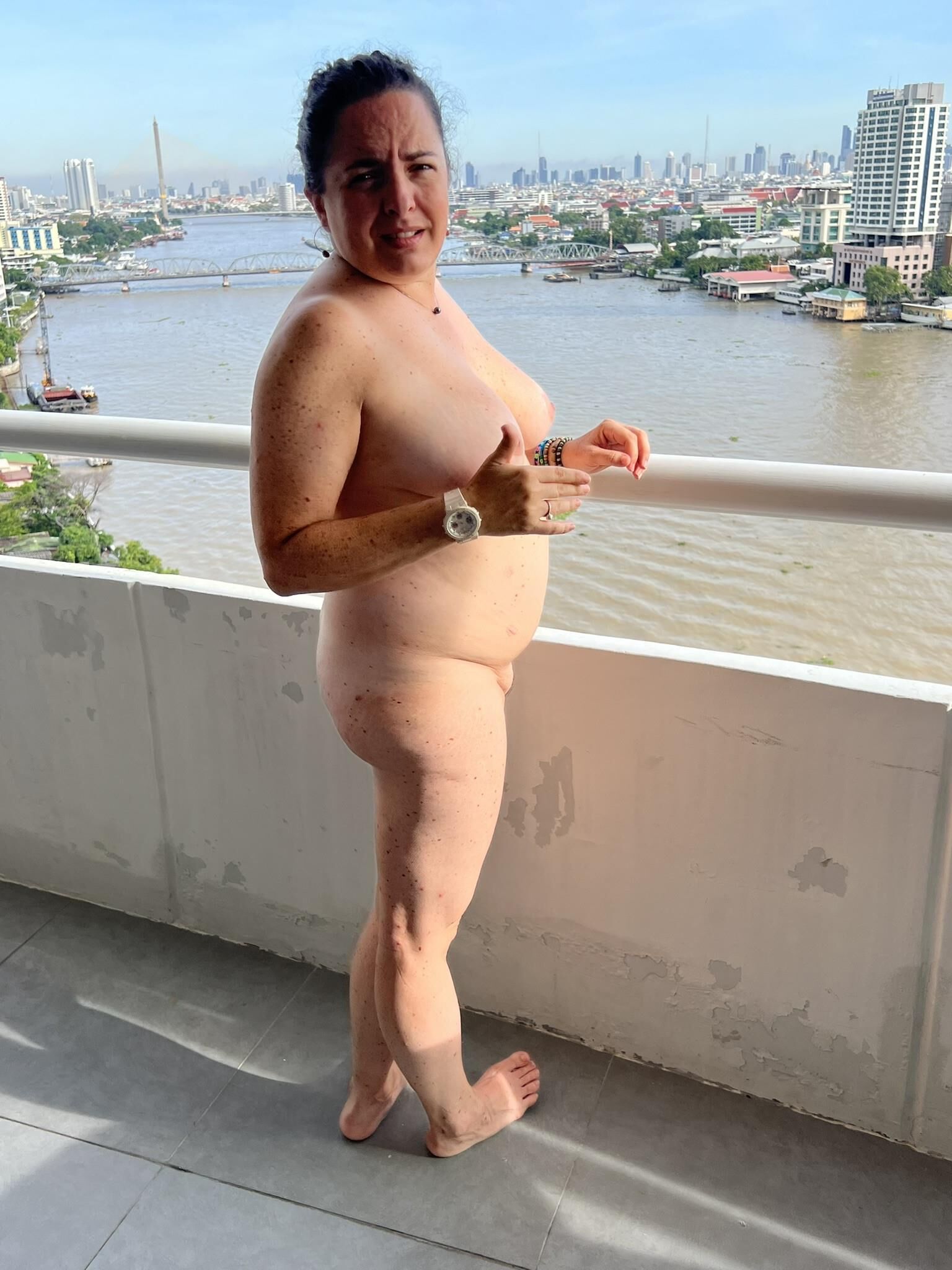 MILF graso sin clasificar