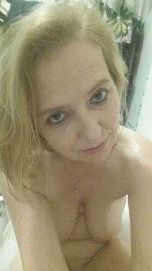 Sexy fat cunt Alison from the UK 
