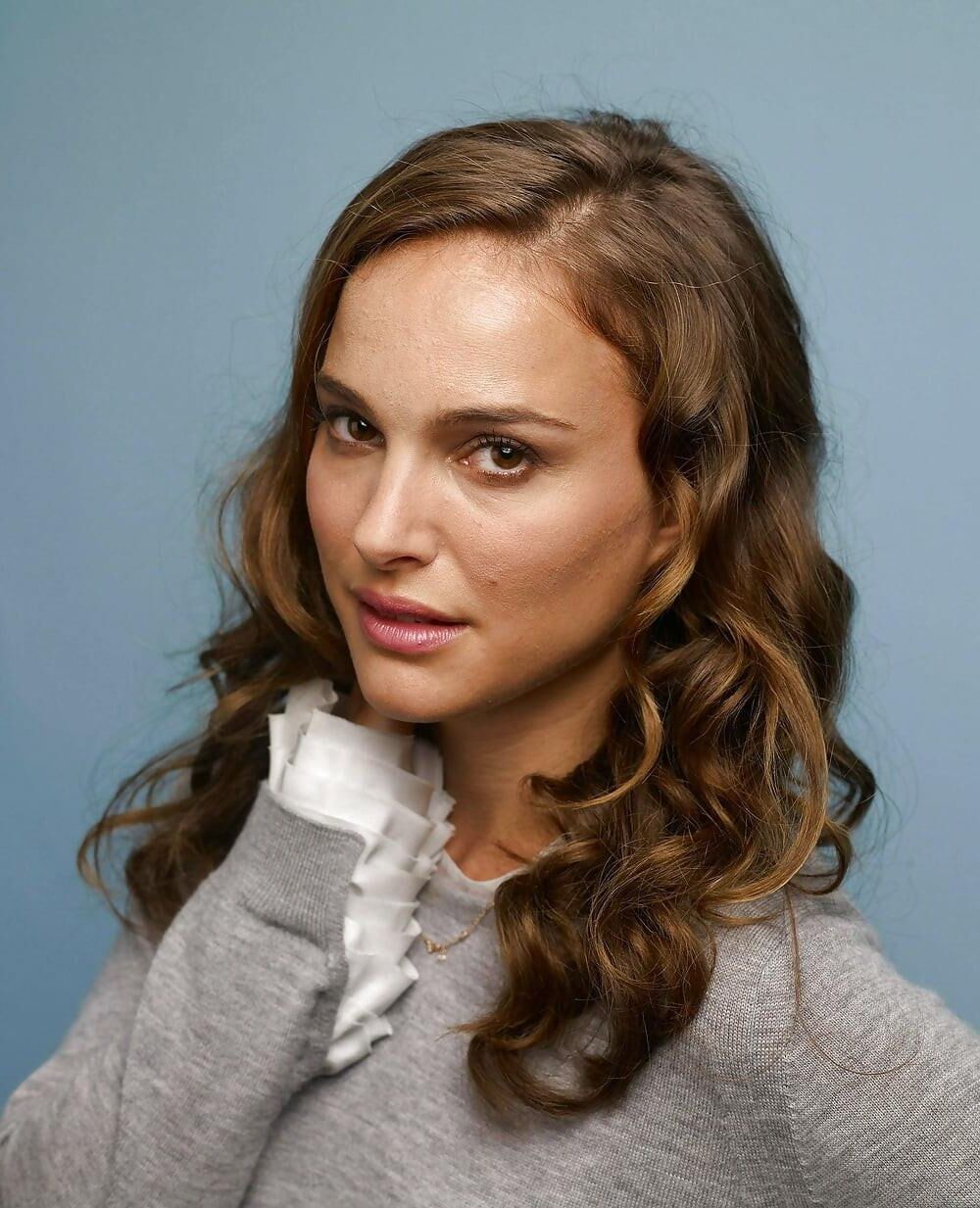 NATALIE PORTMAN TO SPUNK OVER