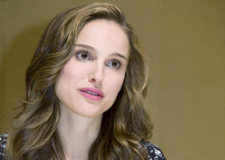 NATALIE PORTMAN TO SPUNK OVER
