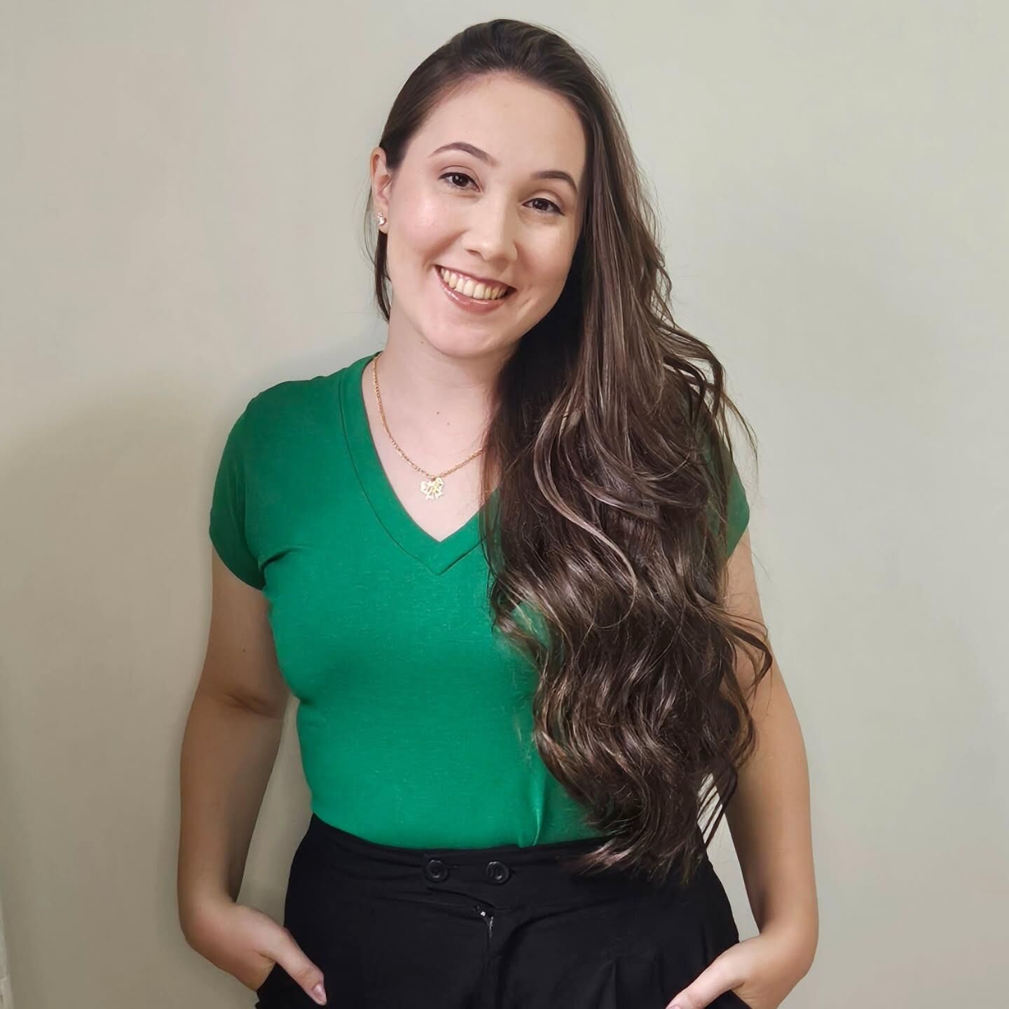 Puta blanca latina aline en exposición enviarle a su cuck y más