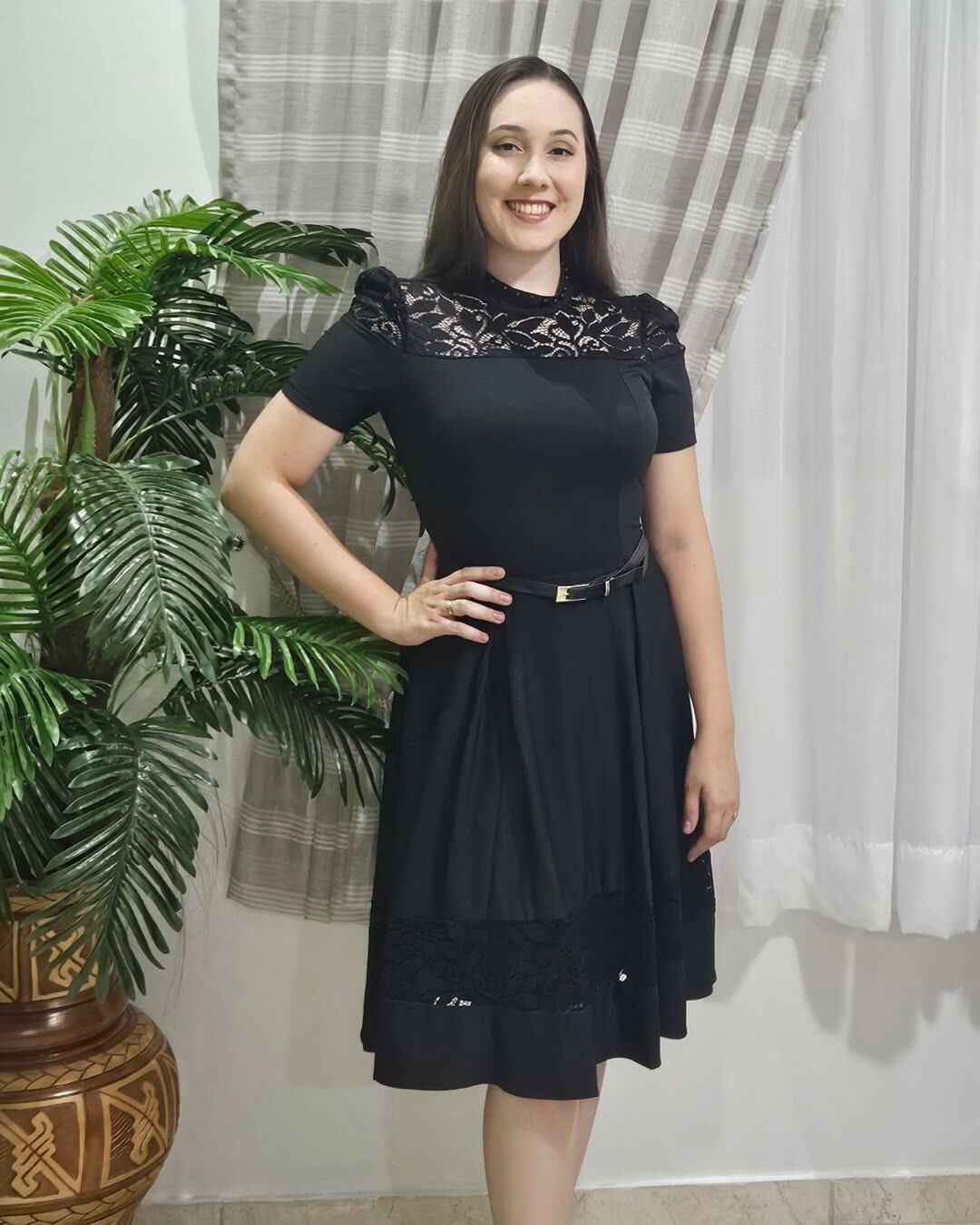 Puta blanca latina aline en exposición enviarle a su cuck y más
