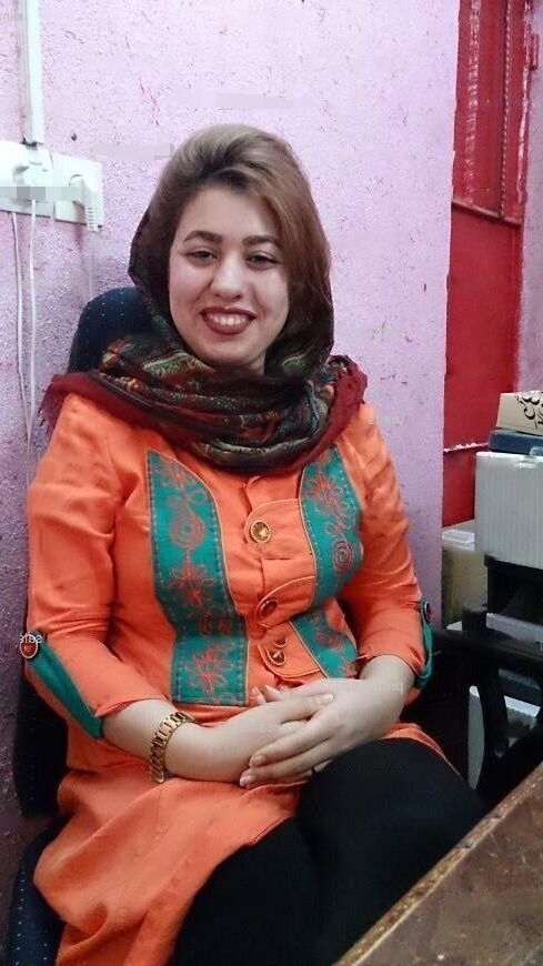 sexy iranian wife 