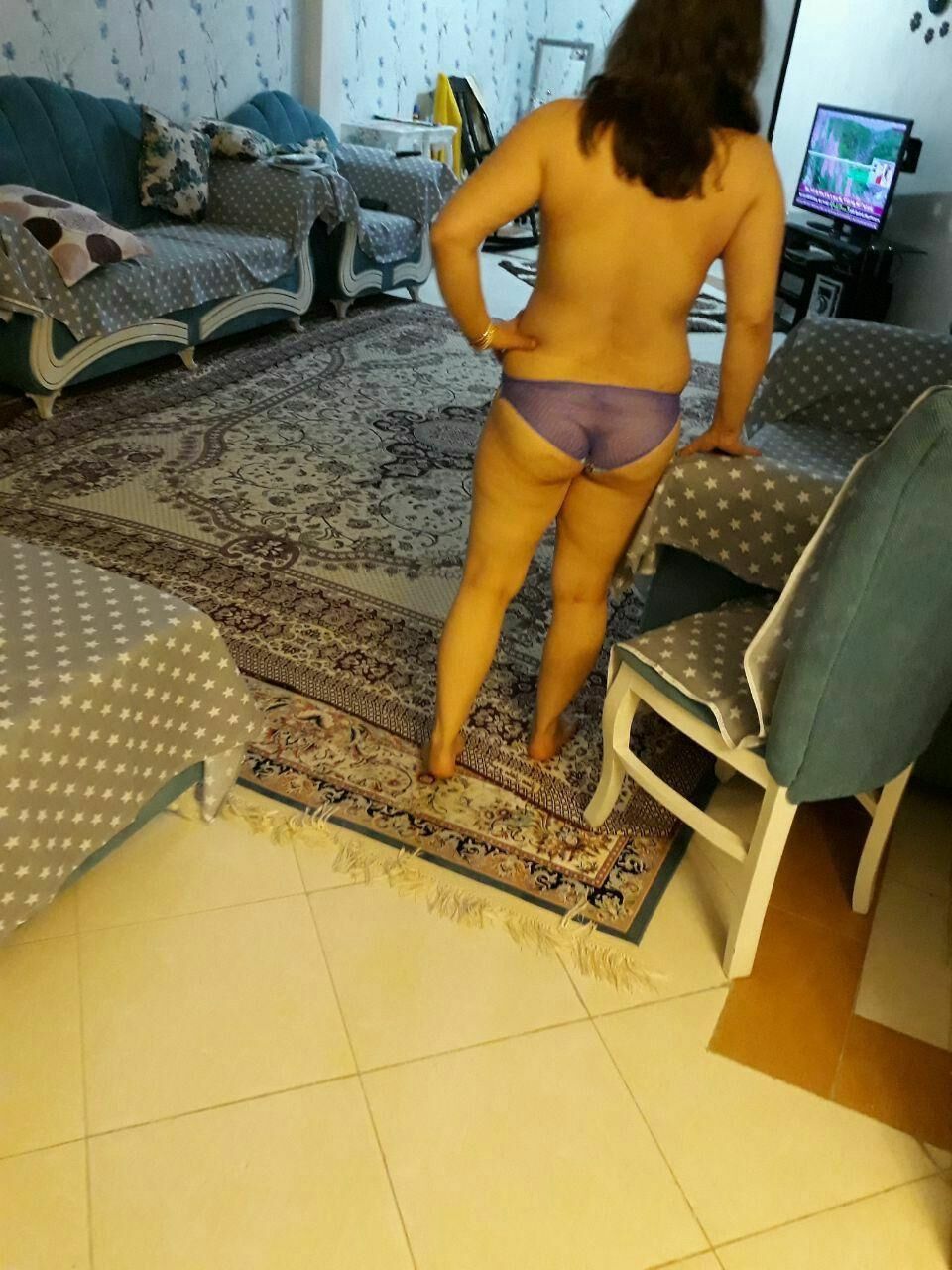 sexy iranian wife 