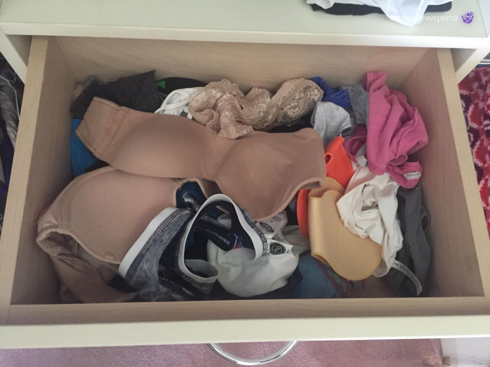 ¡Acceso a la habitación de mi hermana rubia caliente!