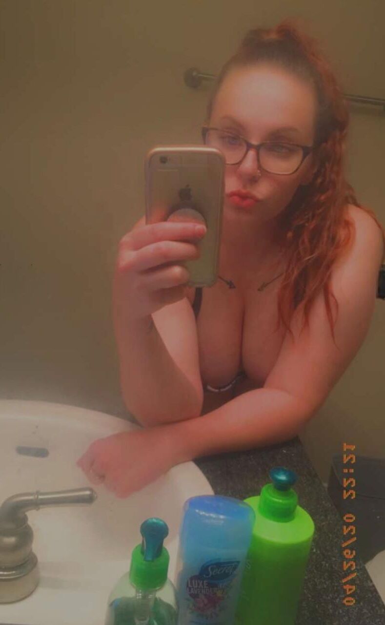 Selfie Fuckslut puta Rachel spreading slag coño