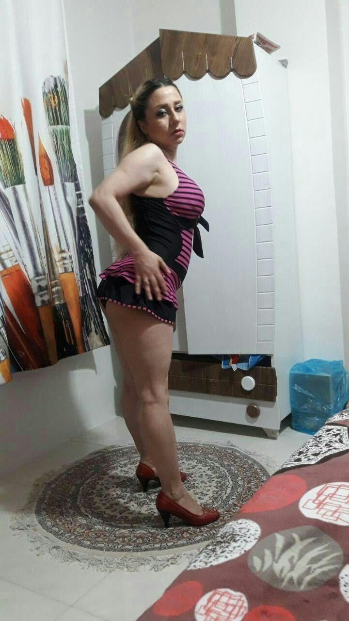 sexy iranian wife 