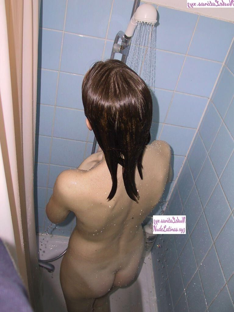 Innocent skinny step daughter shower naked dressing for school