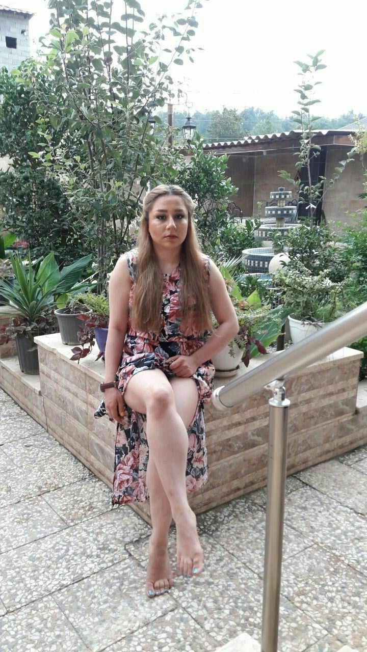 sexy iranian wife 