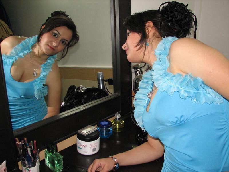 sexy iranian wife 