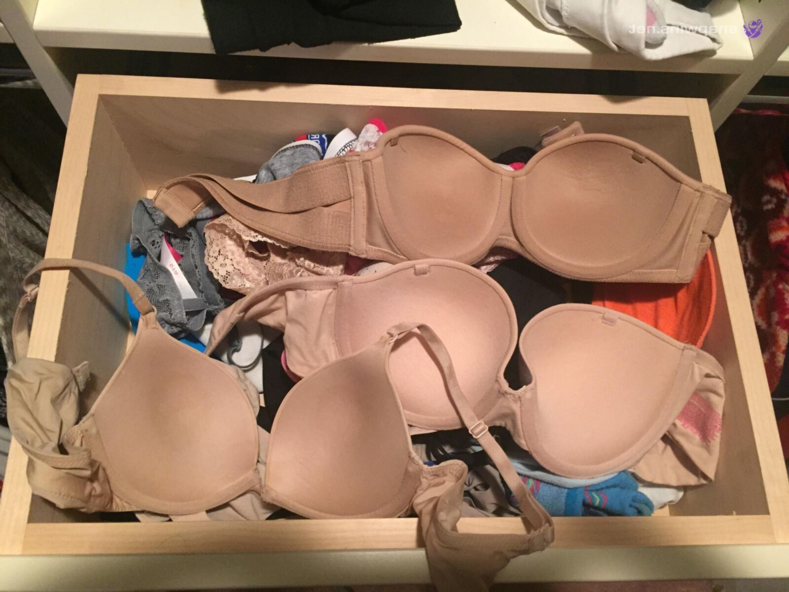 ¡Acceso a la habitación de mi hermana rubia caliente!