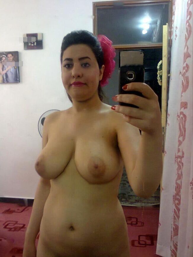 sexy iranian wife 