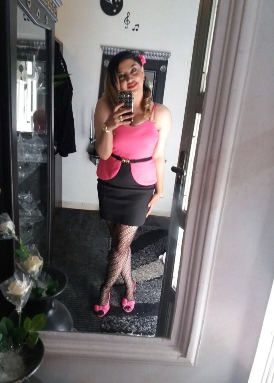 sexy iranian wife 
