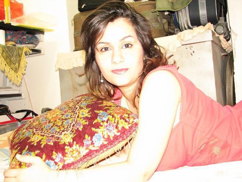 sexy iranian wife 