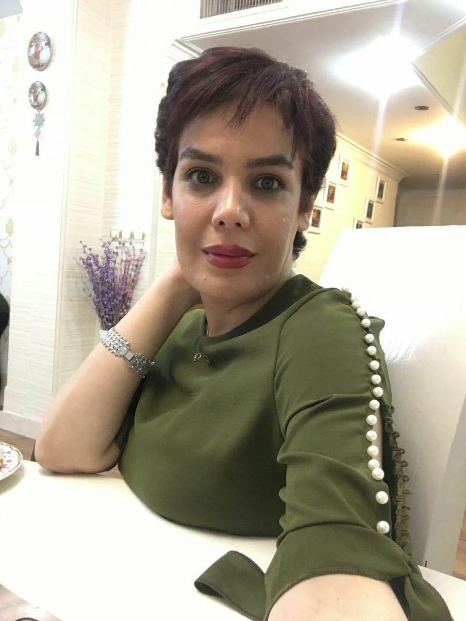 sexy iranian wife 