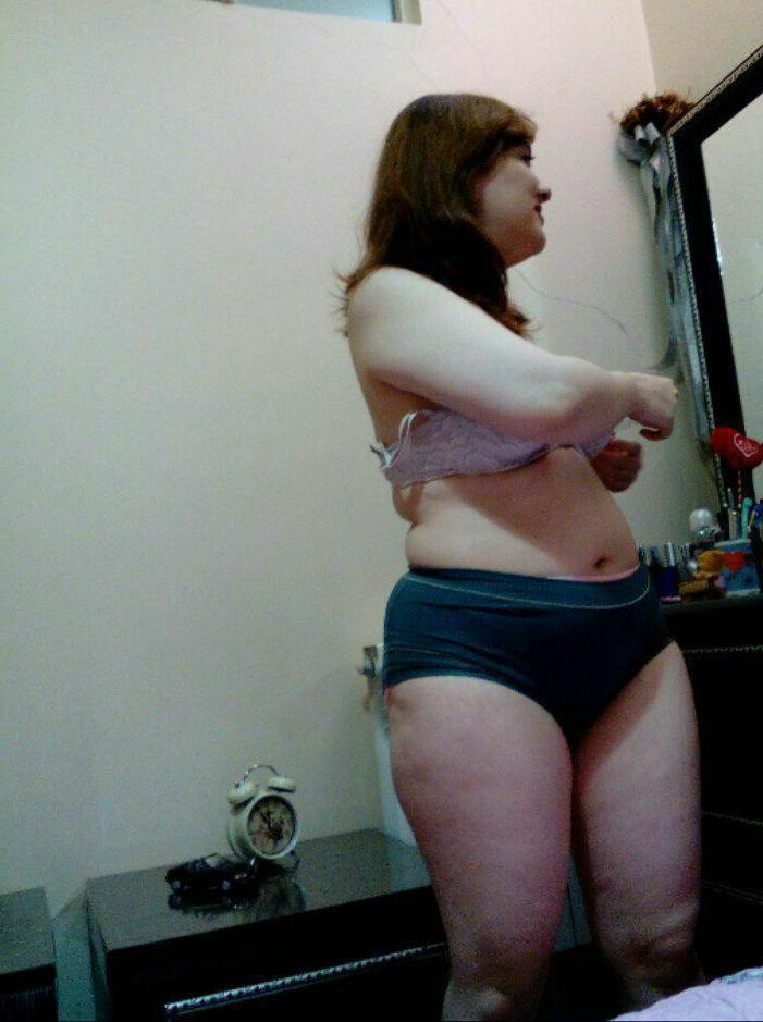 sexy iranian wife 