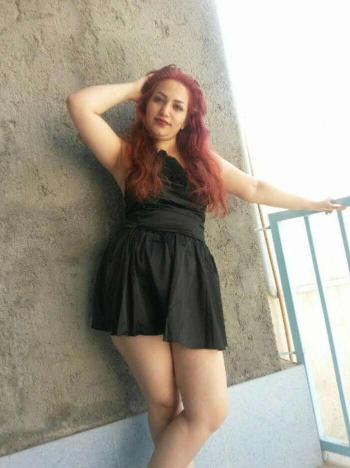 sexy iranian wife 
